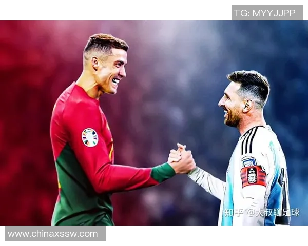 梅西与C罗巅峰时刻正面对比见证绿茵传奇双雄争锋