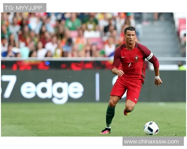 足球球星站姿分析技巧视频全解析掌握正确站位提升竞技水平