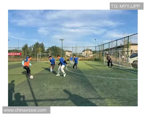 从甘南走向绿茵赛场的青年足球球星成长与奋斗故事