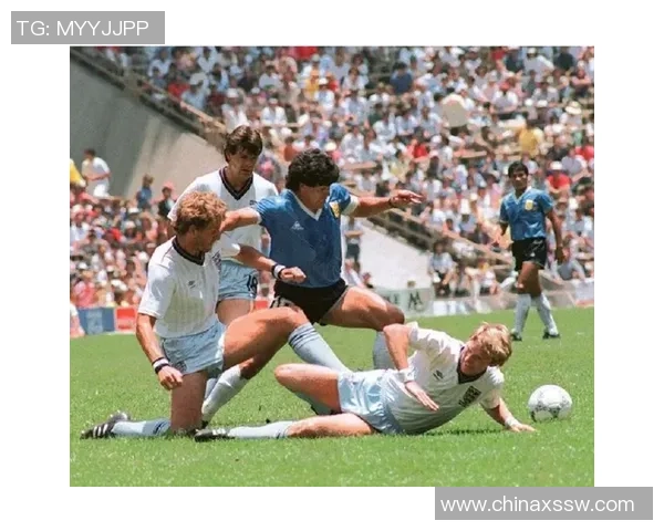 四十三号足球球星背后的传奇故事与辉煌成就解析